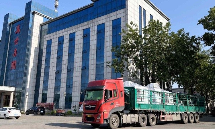 熱烈慶祝山東萬利客戶定制款中國紅系列圓鋸機26臺第一批今日發貨