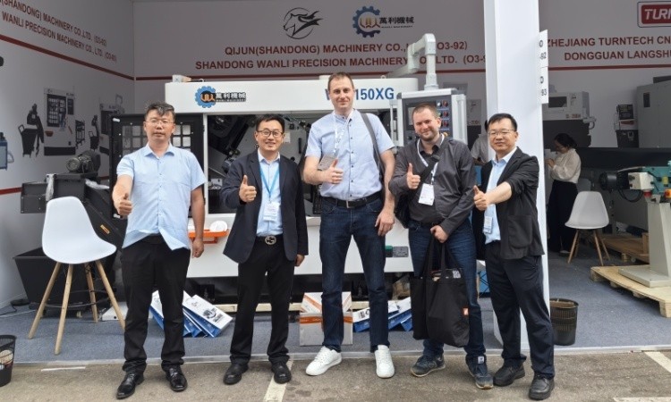 萬利WL-150XG型圓鋸機參展俄羅斯國際機床展