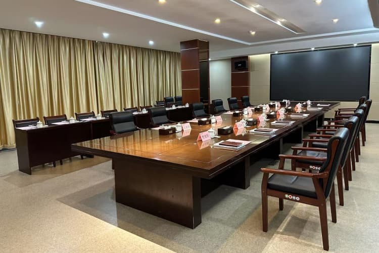 熱烈歡迎濟(jì)寧市委書記溫金榮來山東萬利參觀調(diào)研